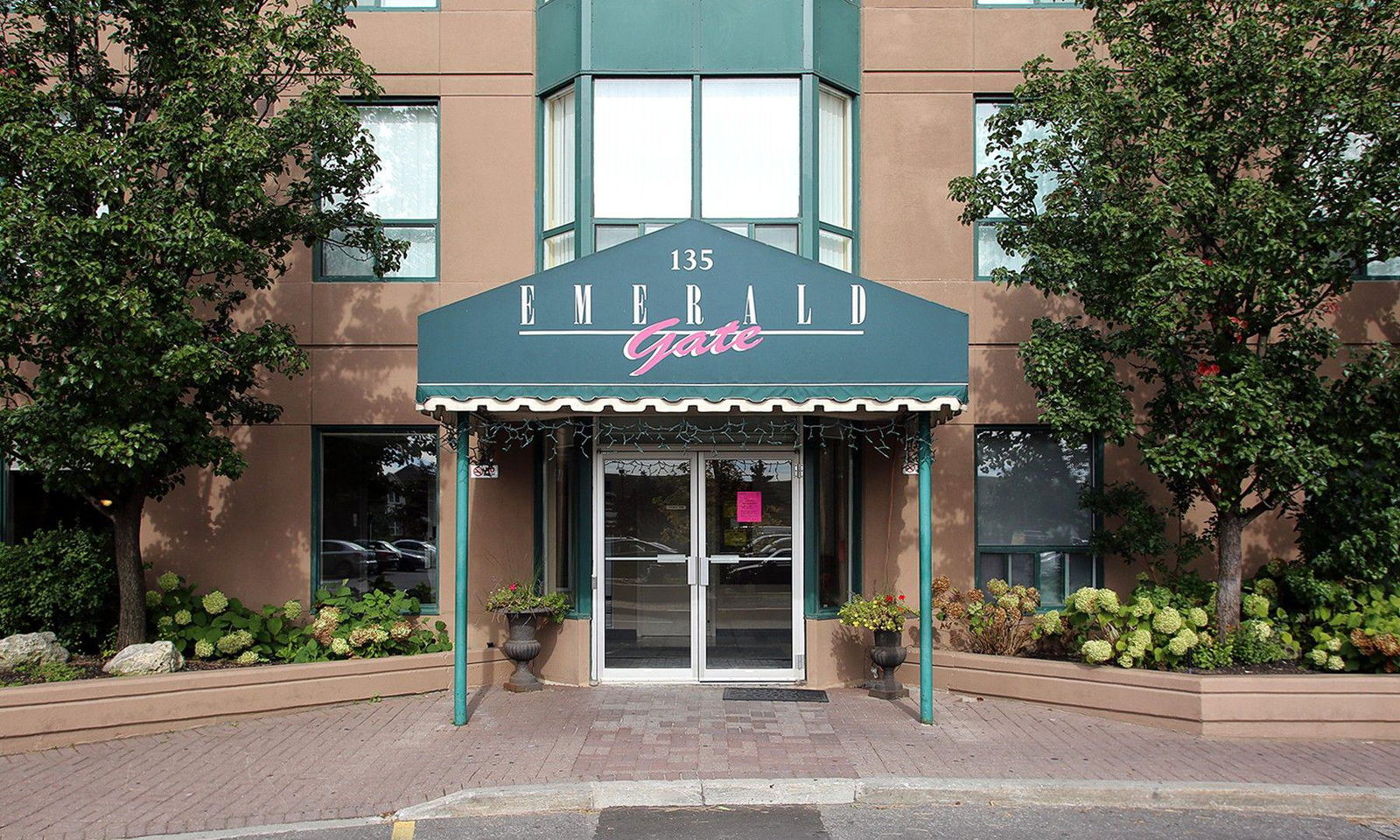 Entrance — Emerald Gate Condos, Mississauga, Toronto