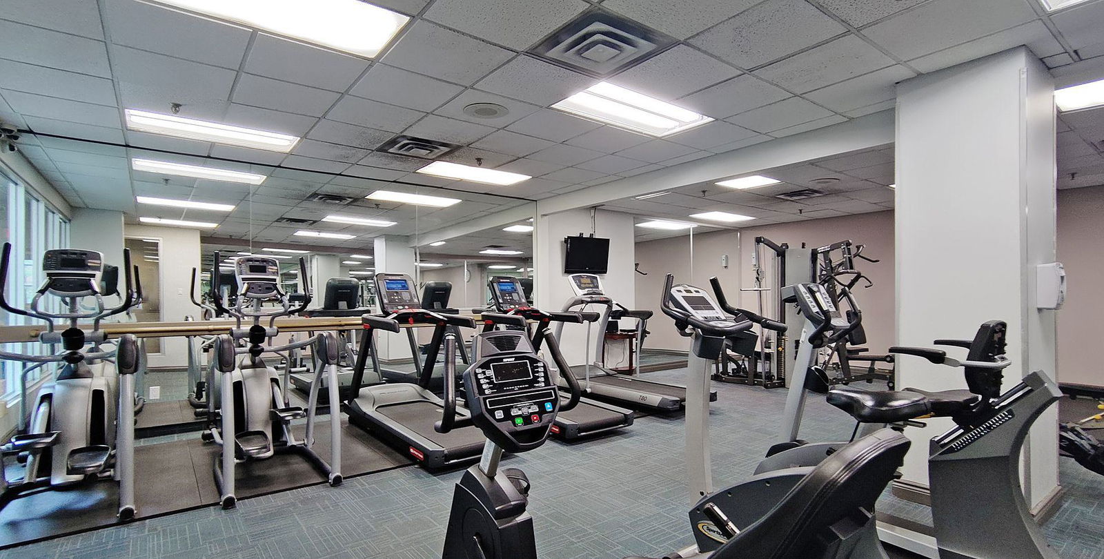 Gym — Enfield Place Condos, Mississauga, Toronto