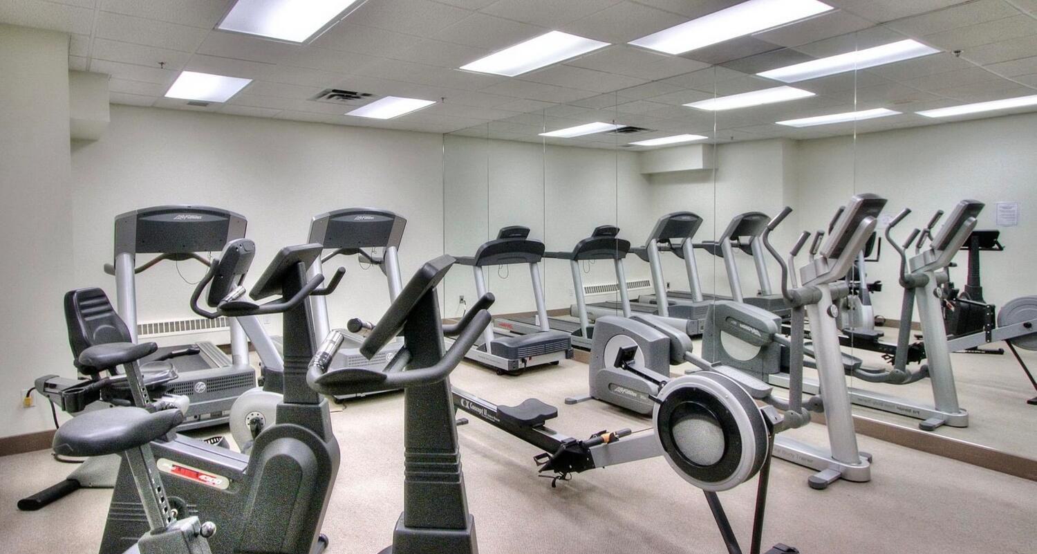 Gym — Granite Gates Condos, Mississauga, Toronto