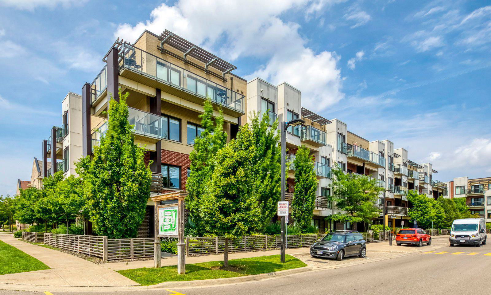 Exterior Side — Hot Condos, Mississauga, Toronto