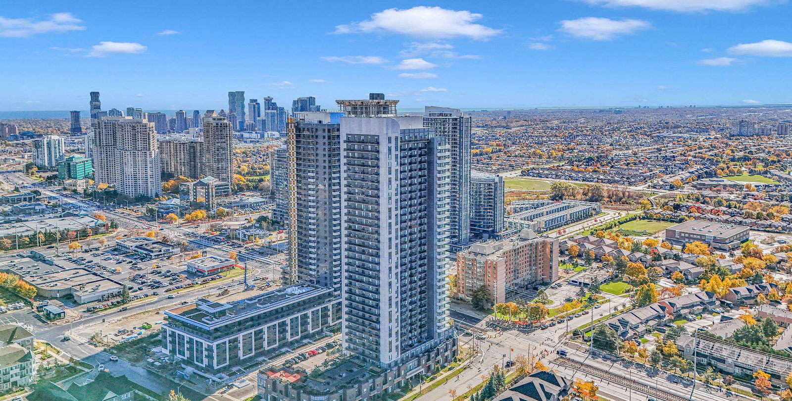 Exterior Side — Mississauga Square Condos, Mississauga, Toronto