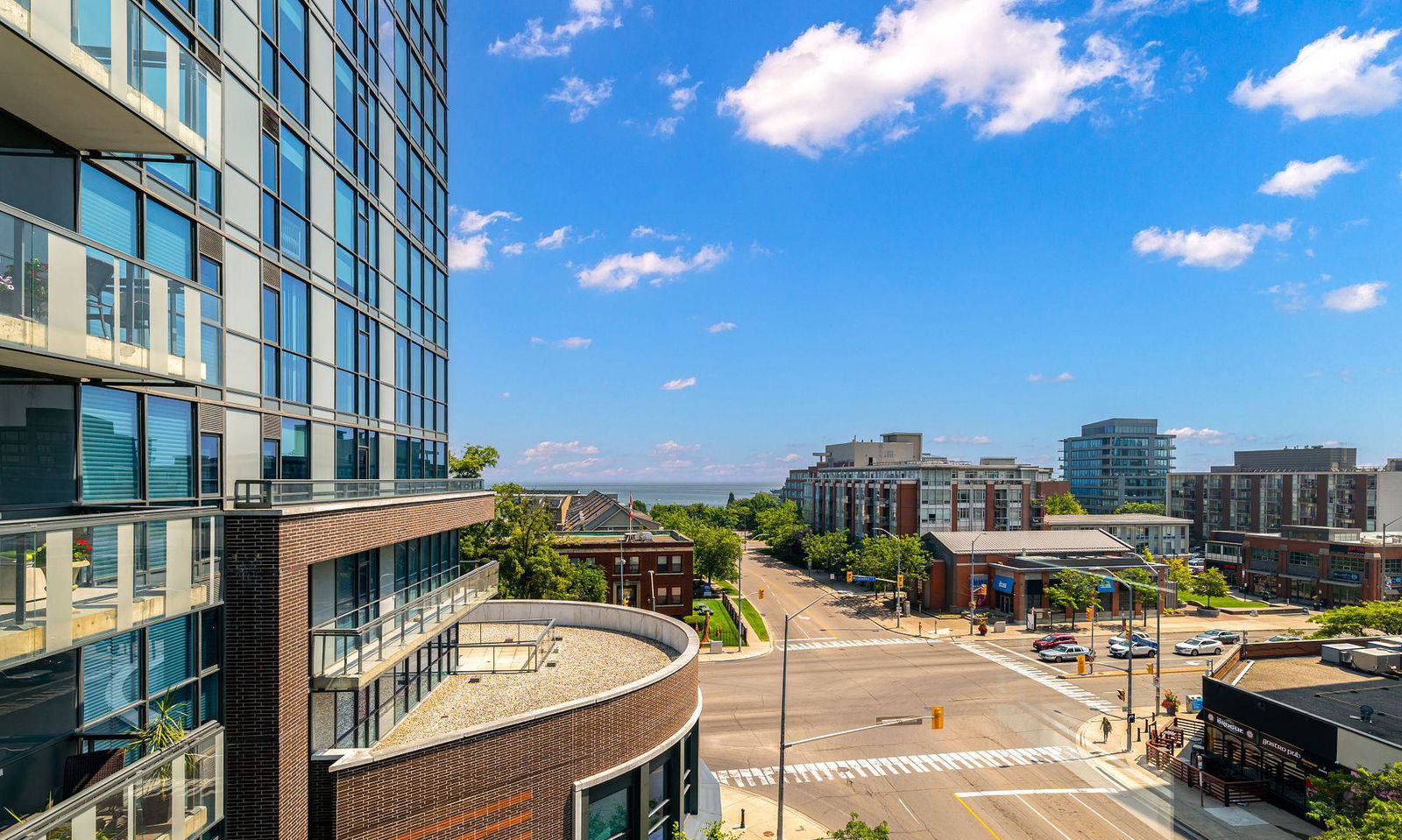 Skyline — North Shore Condos, Mississauga, Toronto