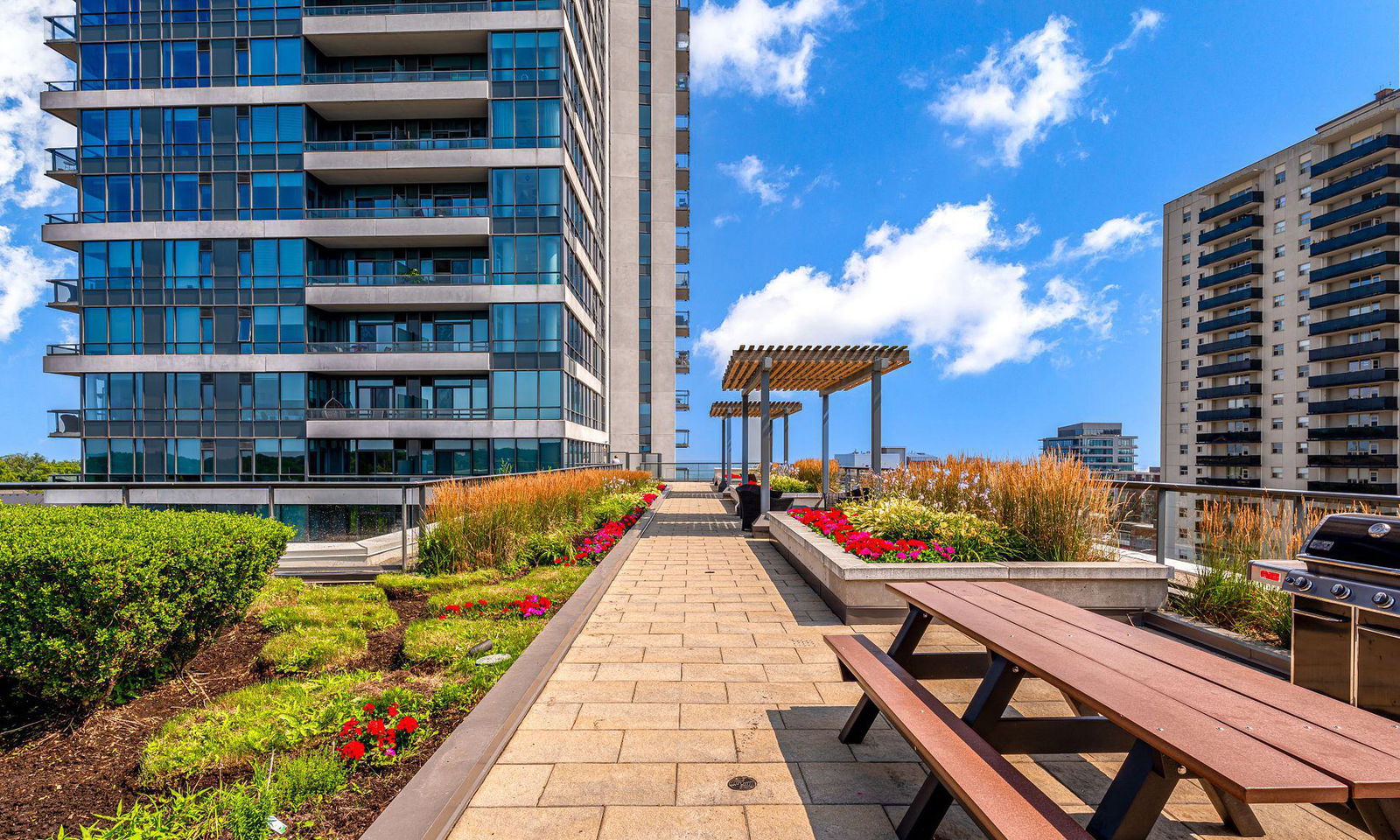 Rooftop Deck — North Shore Condos, Mississauga, Toronto