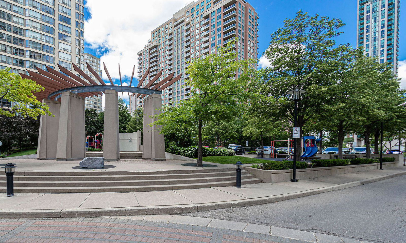 One City Centre Condos, Mississauga, Toronto