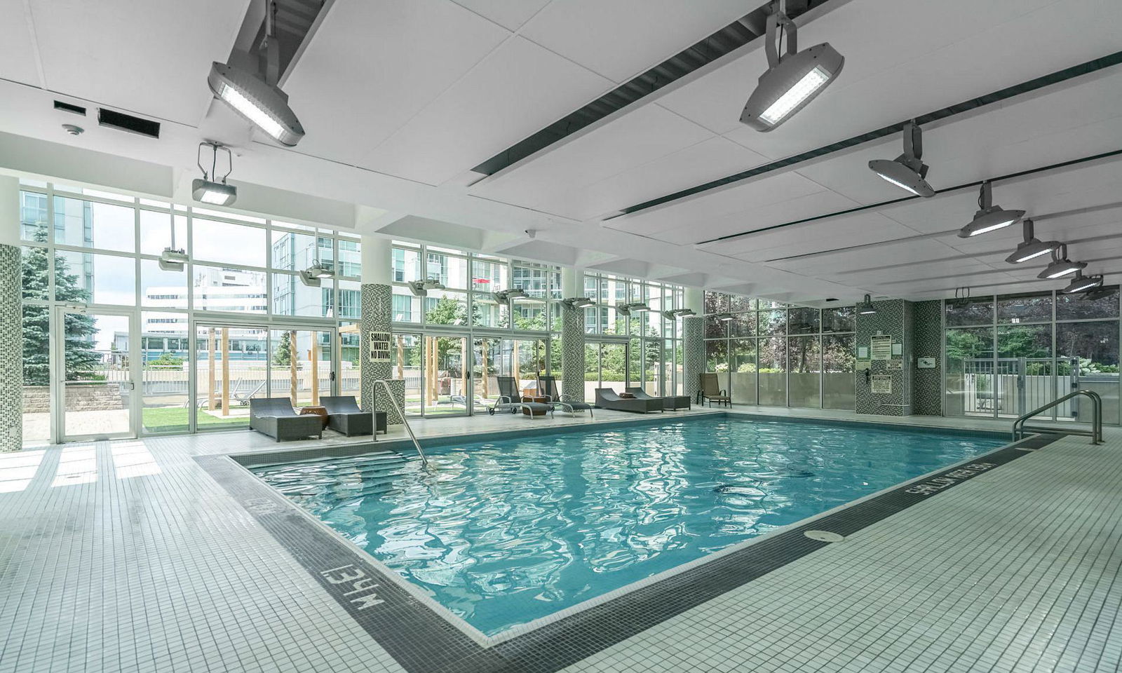 Pool — Onyx Condos, Mississauga, Toronto