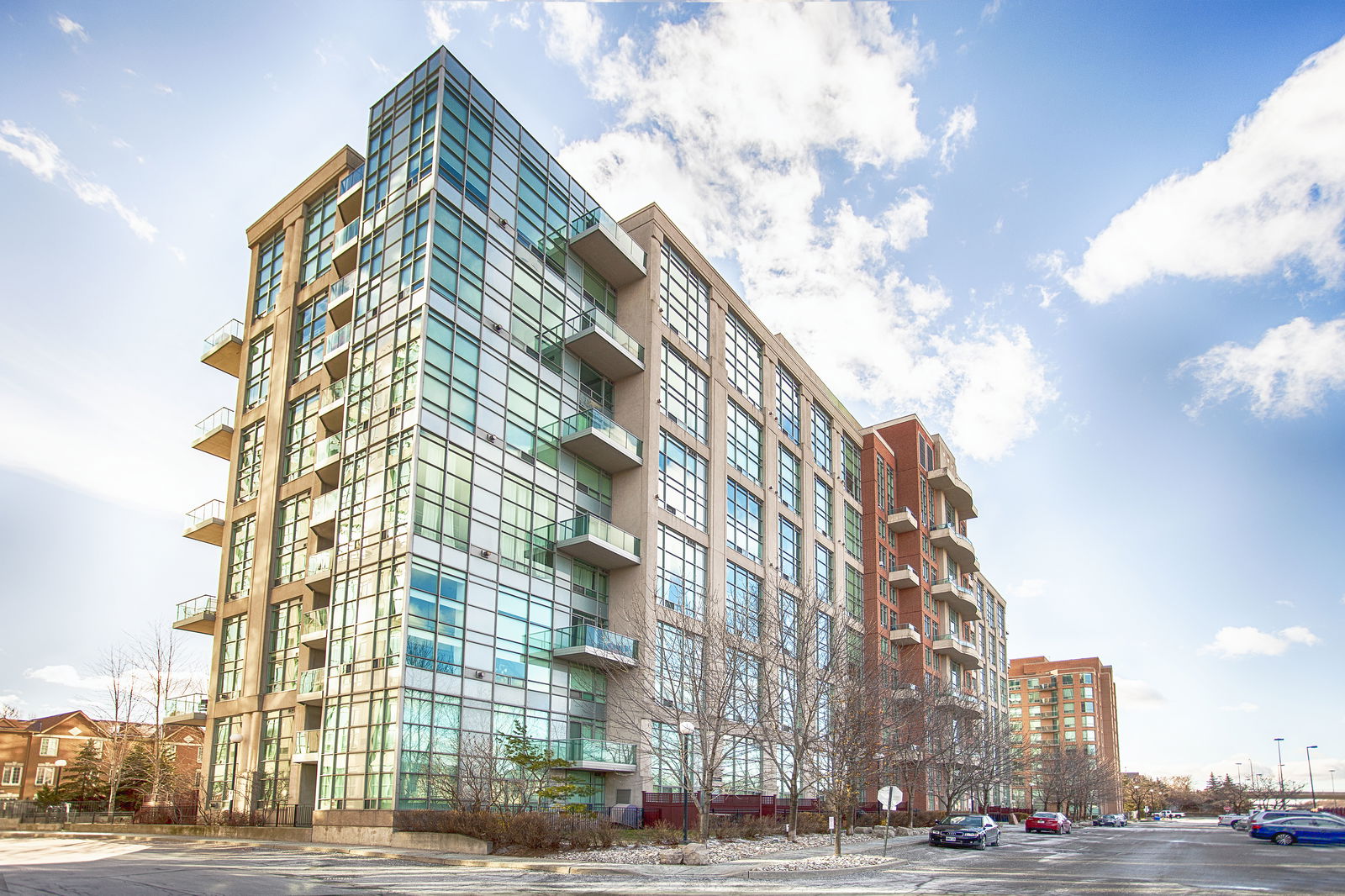 Exterior — Mystic Pointe - Skylofts II, Etobicoke, Toronto