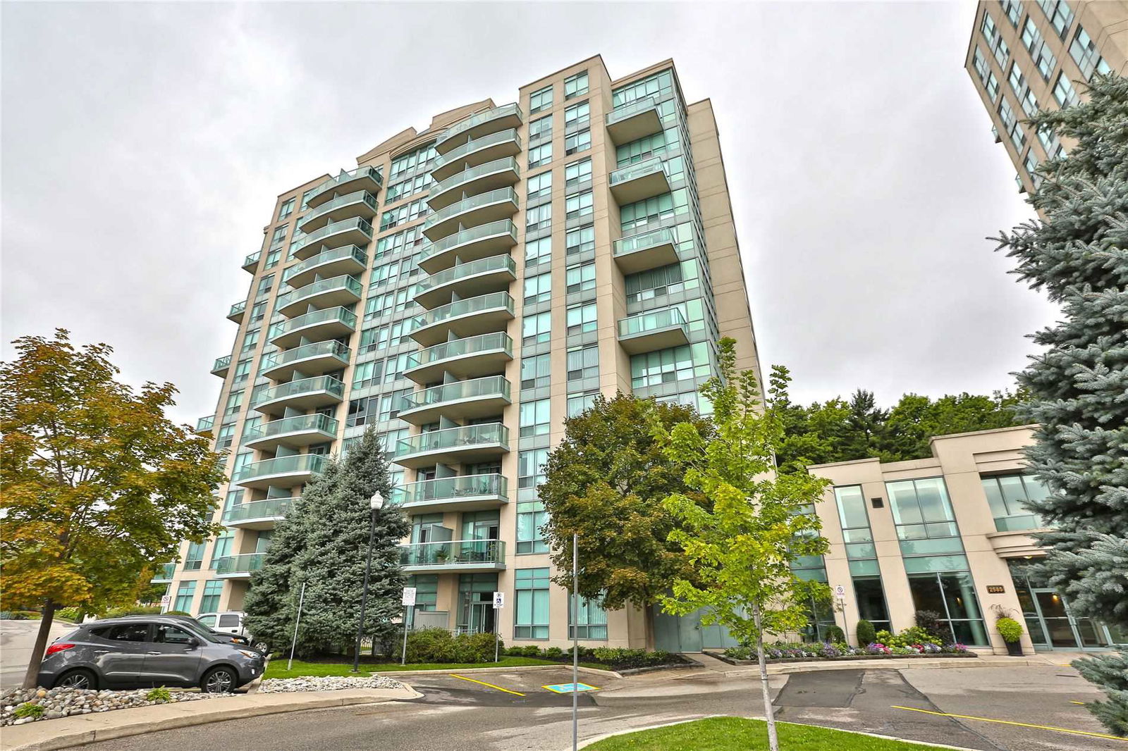 Parkway Place Condos, Mississauga, Toronto