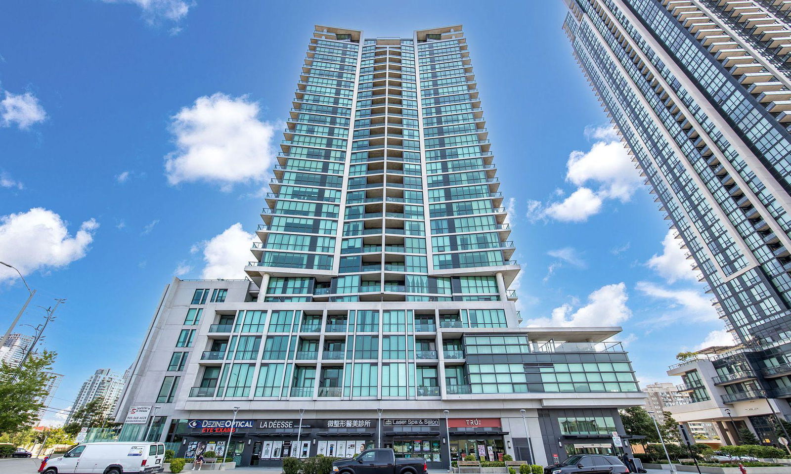 Pinnacle Grand Park Condos, Mississauga, Toronto