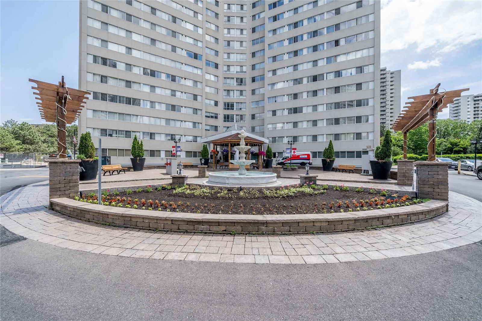 Place Royale Condo, Mississauga, Toronto