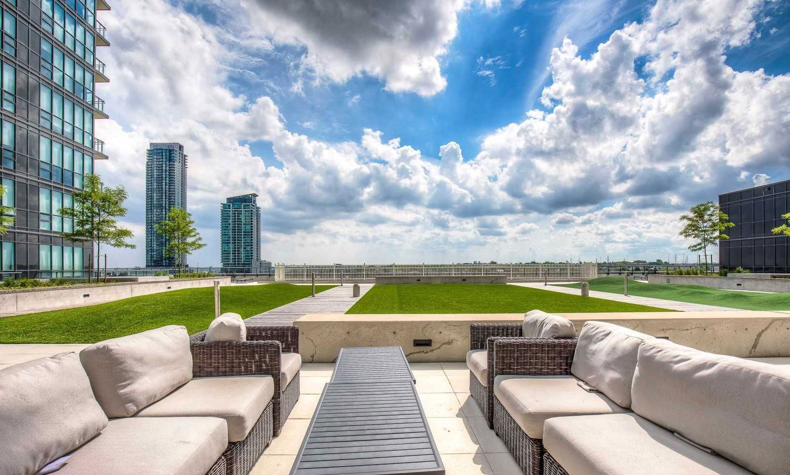 Rooftop Deck — PSV & PSV2 Condos, Mississauga, Toronto