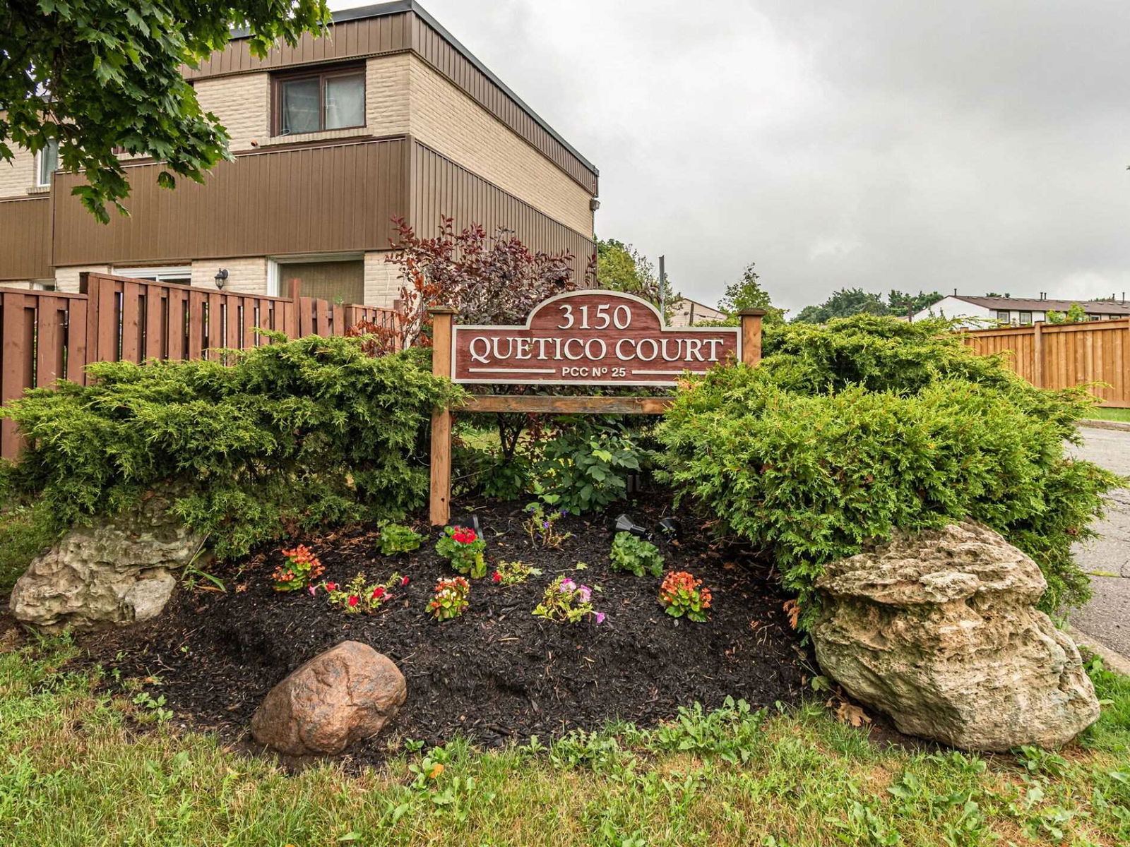 Quetico Court Townhomes, Mississauga, Toronto