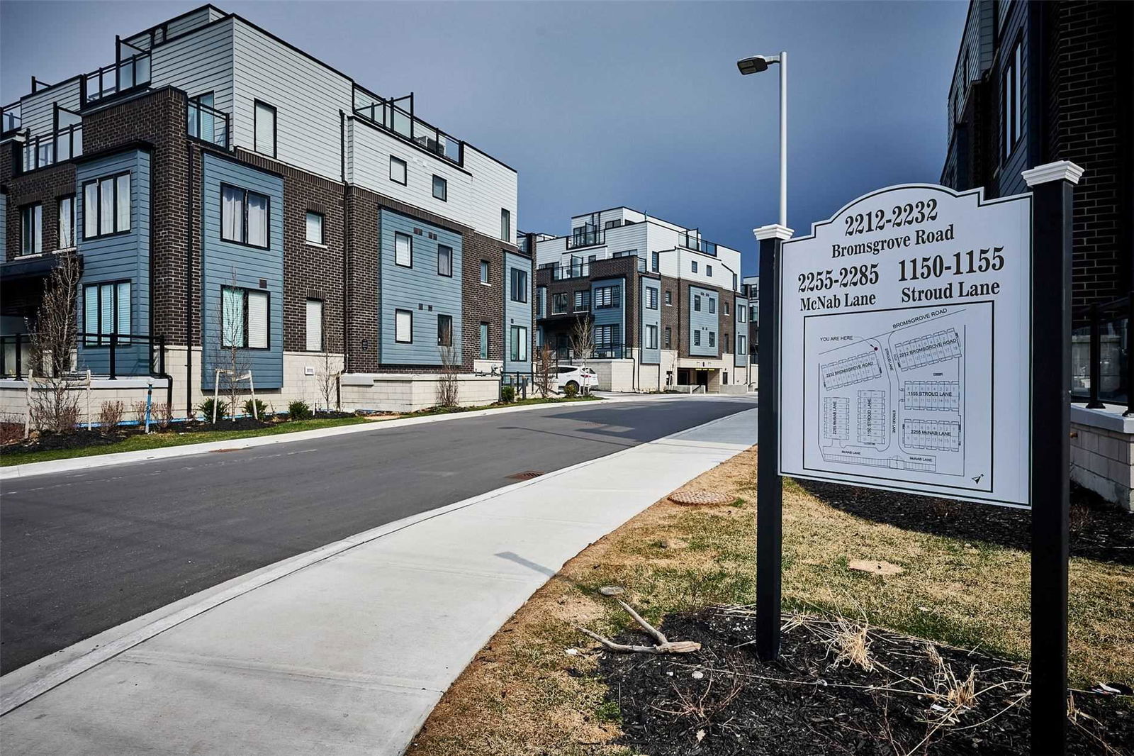 Southdown Townhomes, Mississauga, Toronto