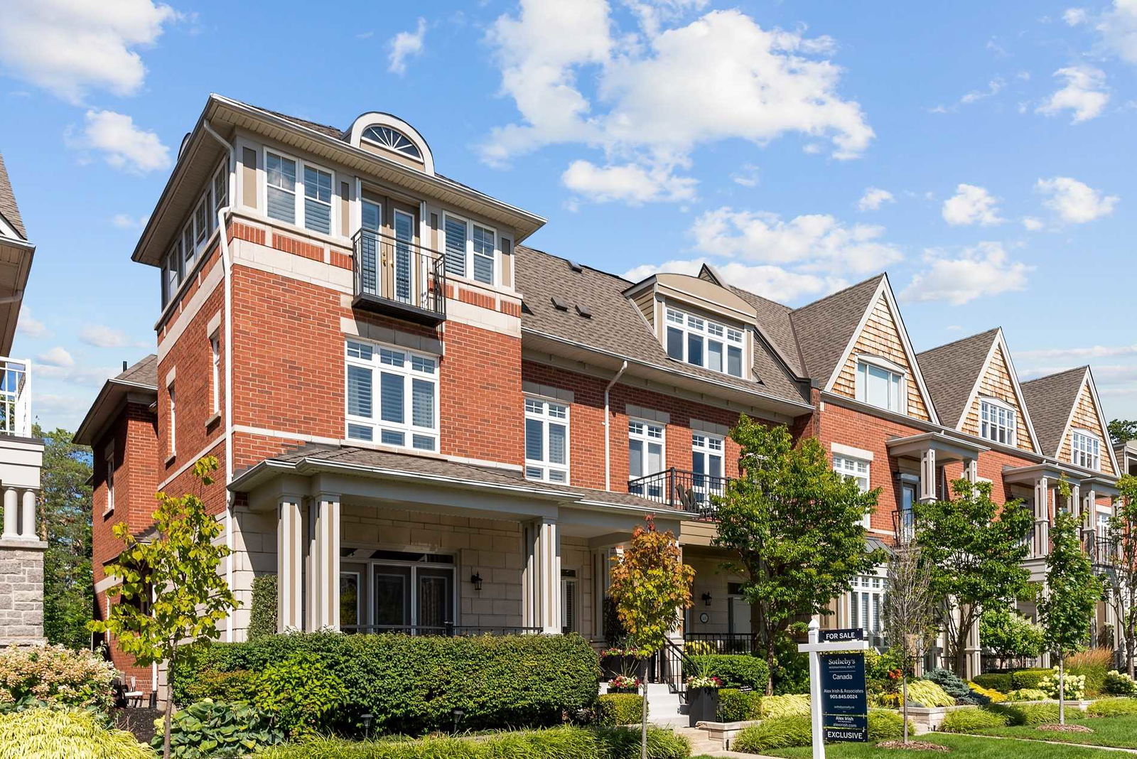 St Lawrence Drive Townhomes, Mississauga, Toronto