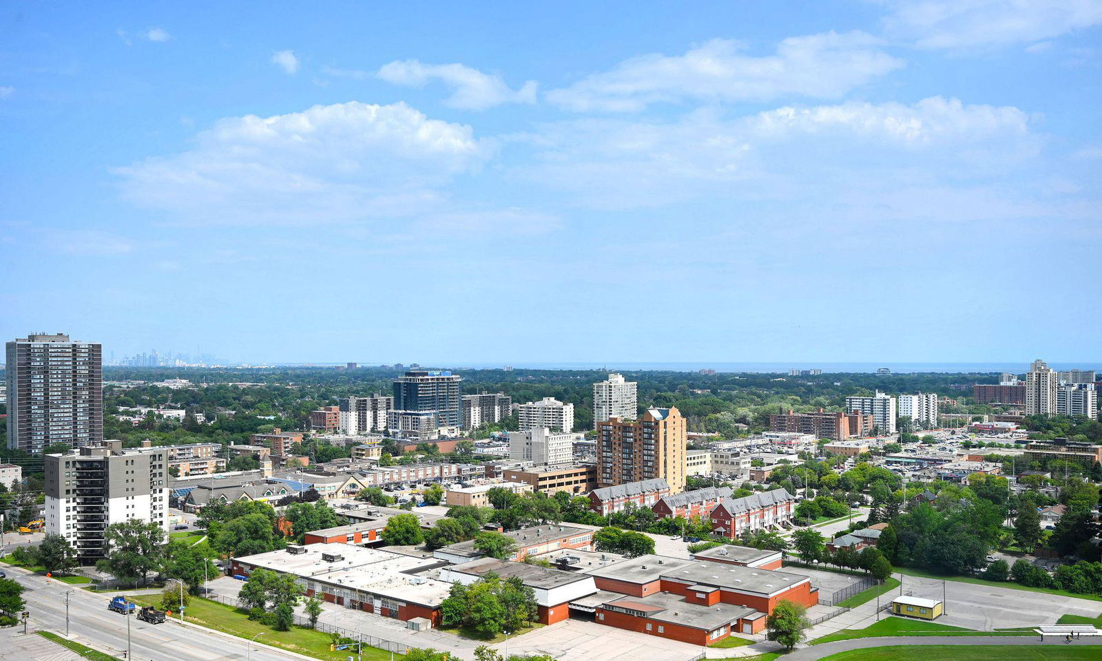 Skyline — The Carlyle II Condos, Mississauga, Toronto