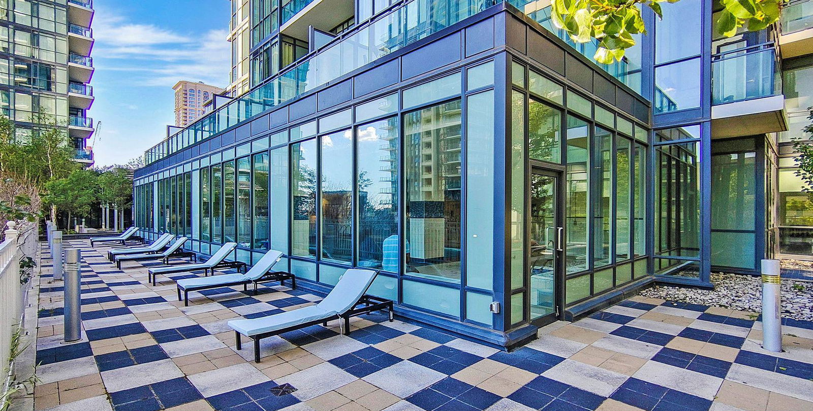 Rooftop Deck — The Grand Residences at Parkside Village Condos, Mississauga, Toronto