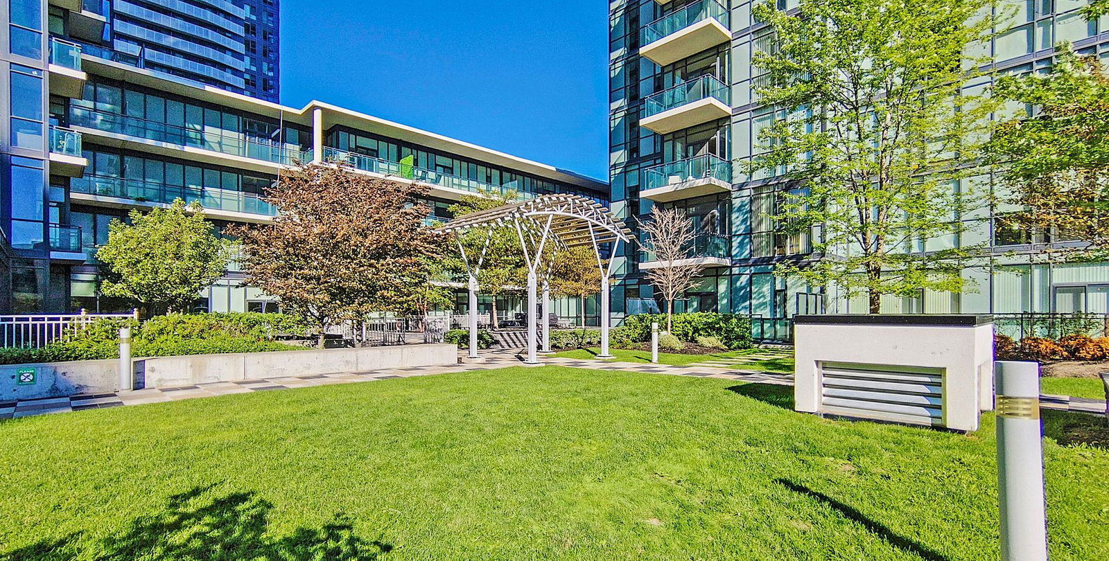 The Grand Residences at Parkside Village Condos, Mississauga, Toronto