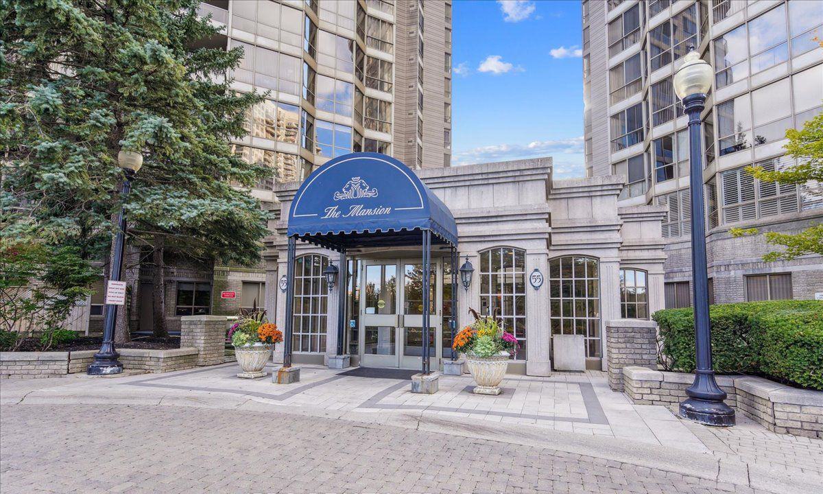 Entrance — The Mansion Condos, Mississauga, Toronto