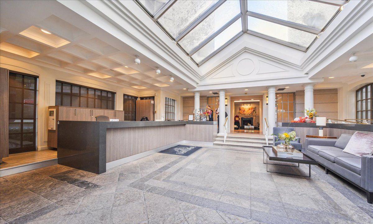 Lobby — The Mansion Condos, Mississauga, Toronto