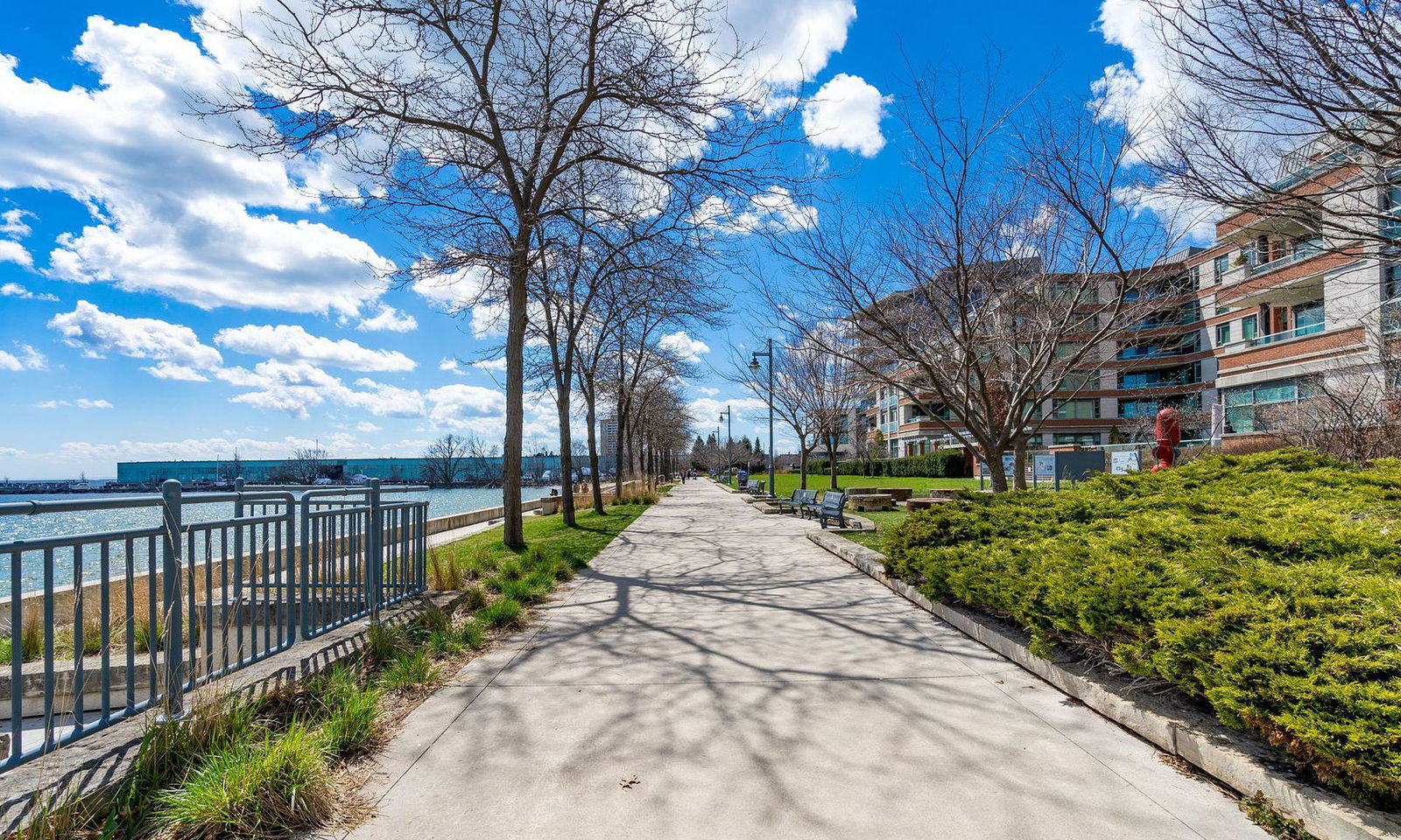 The Regatta Condos, Mississauga, Toronto