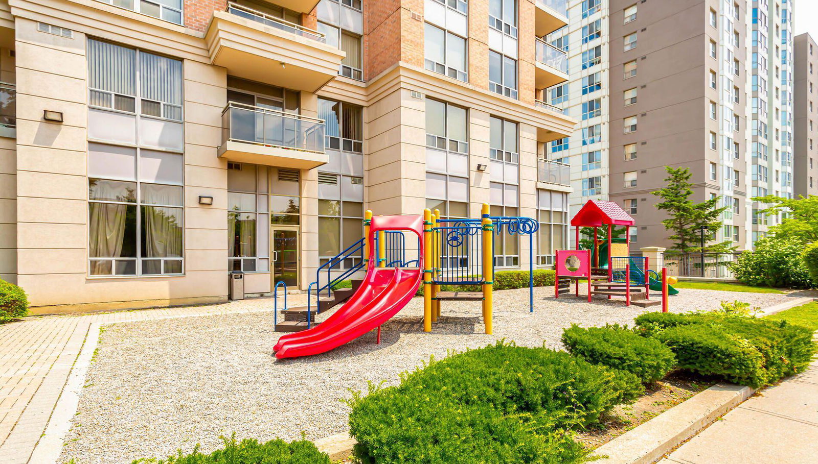 Playground — The Residences of Strathaven Condos, Mississauga, Toronto