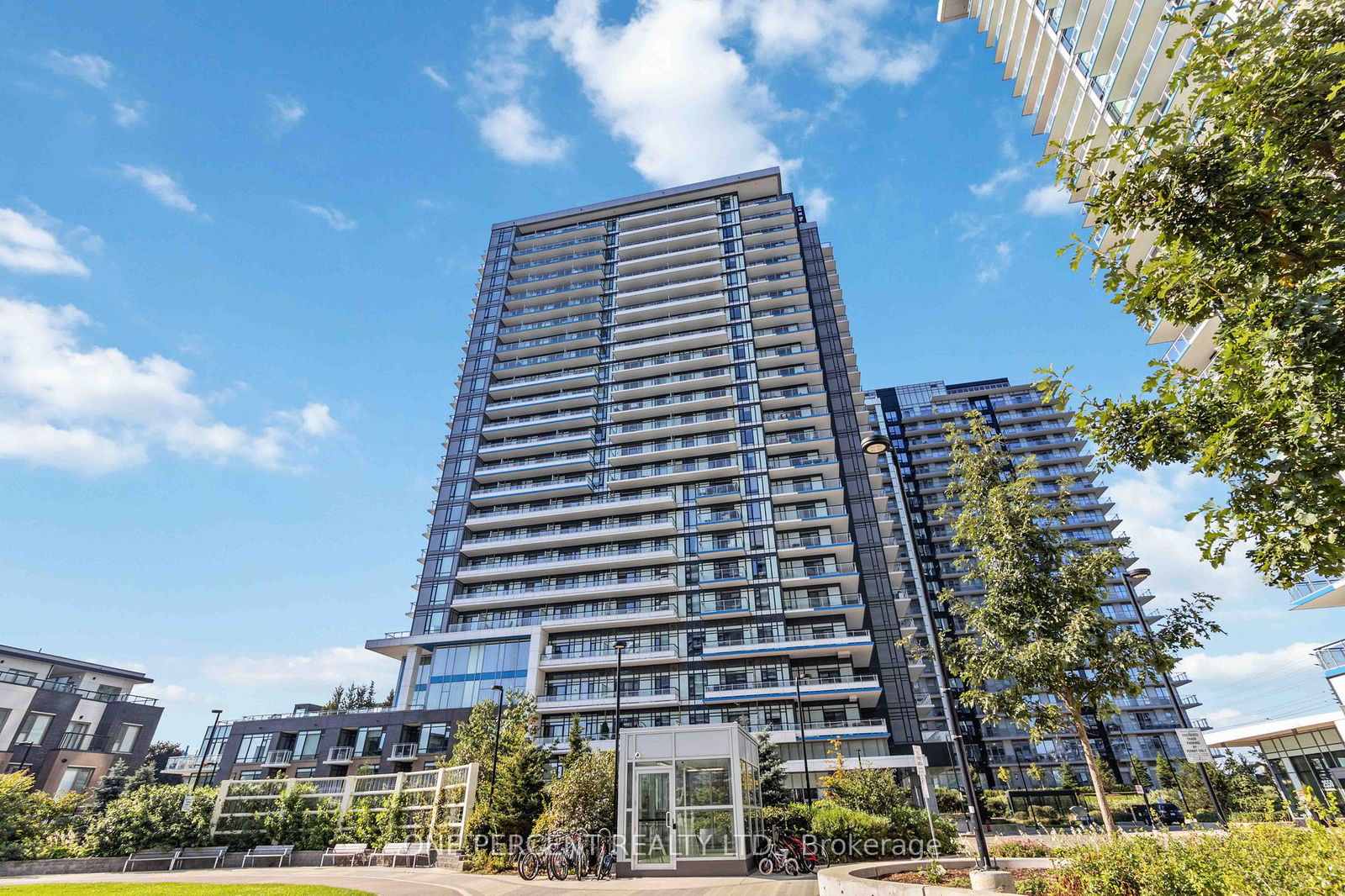 The West Tower Condos, Mississauga, Toronto