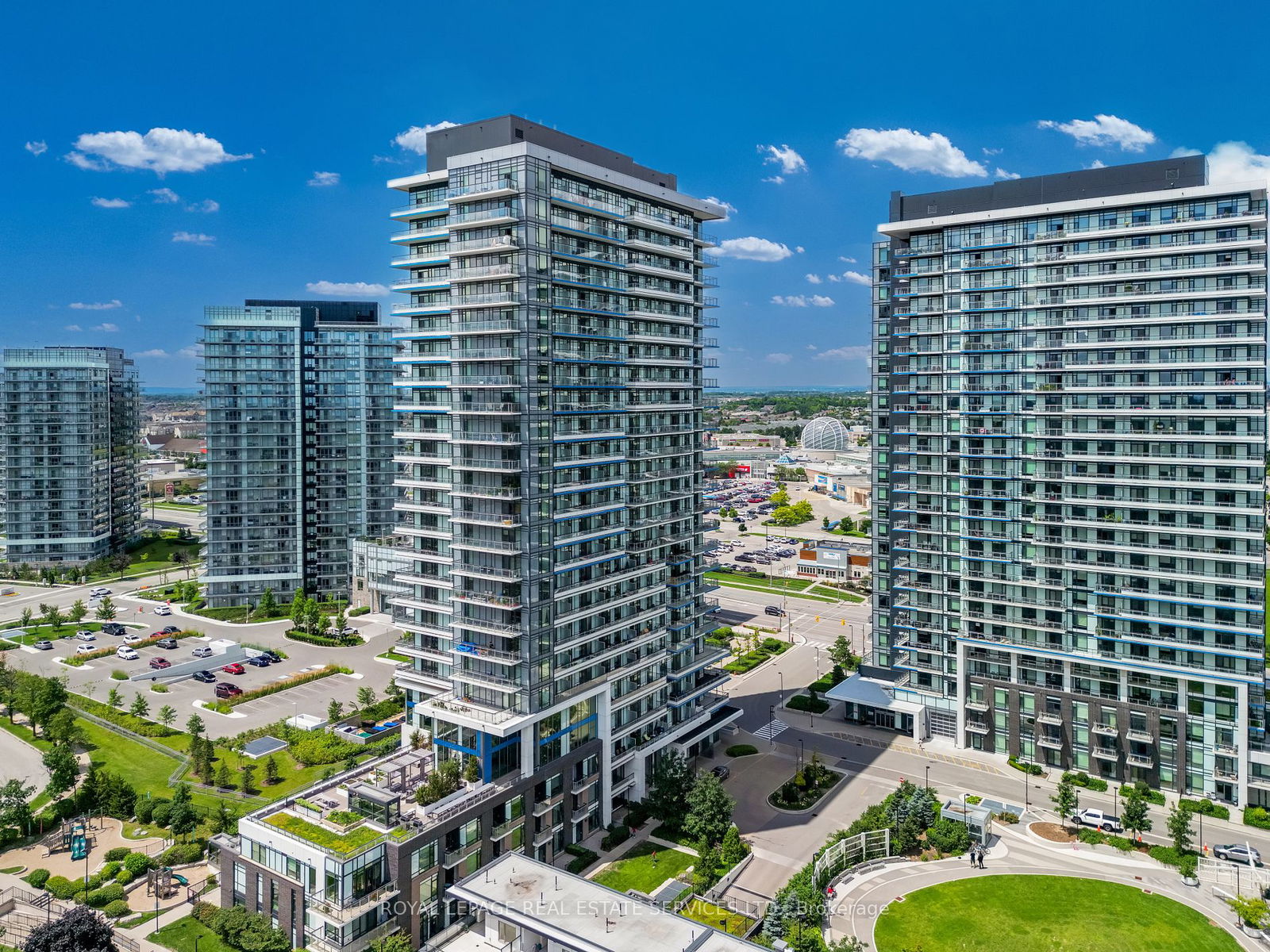 Exterior Side — The West Tower Condos, Mississauga, Toronto