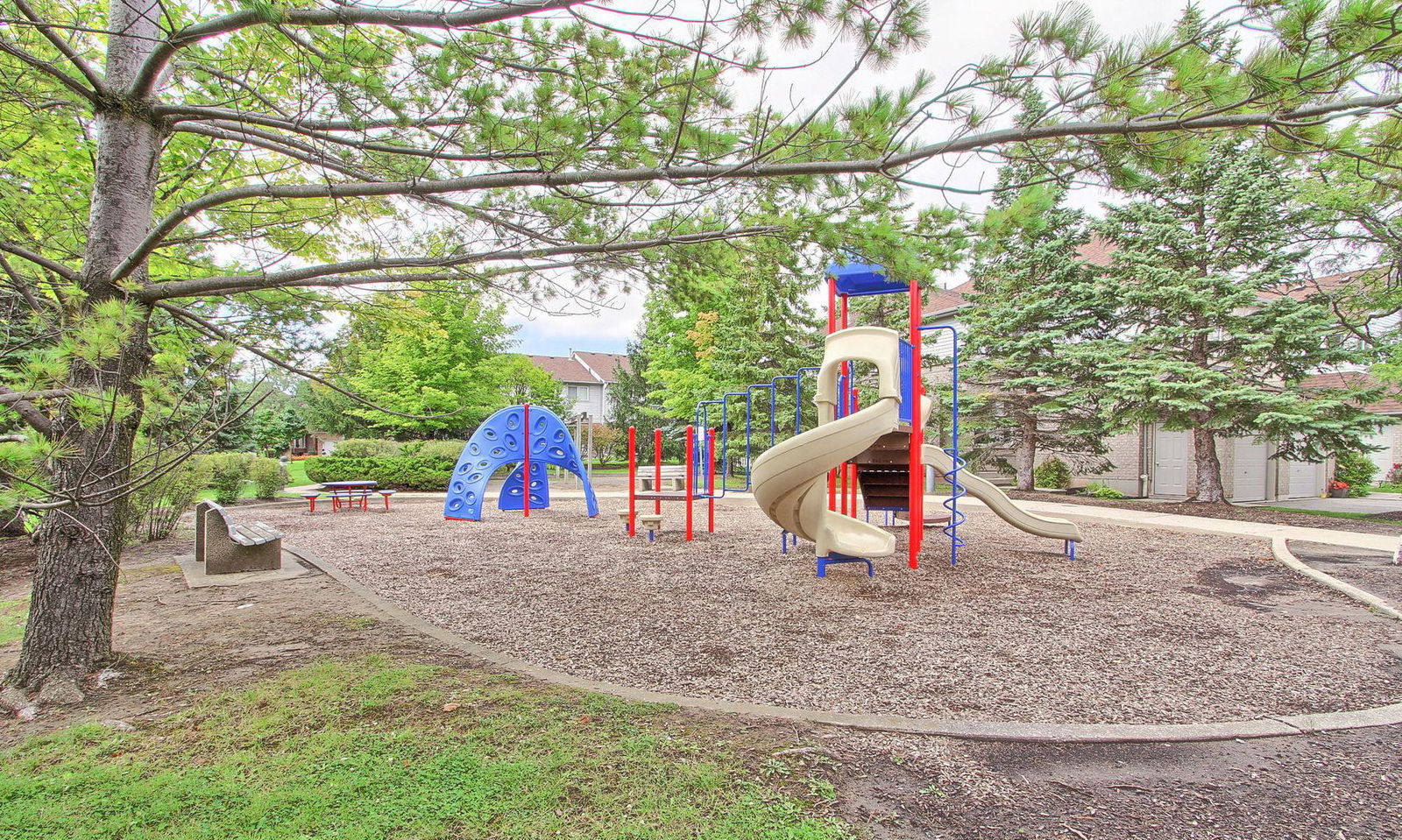 Playground — Thomas Grove II Townhomes, Mississauga, Toronto