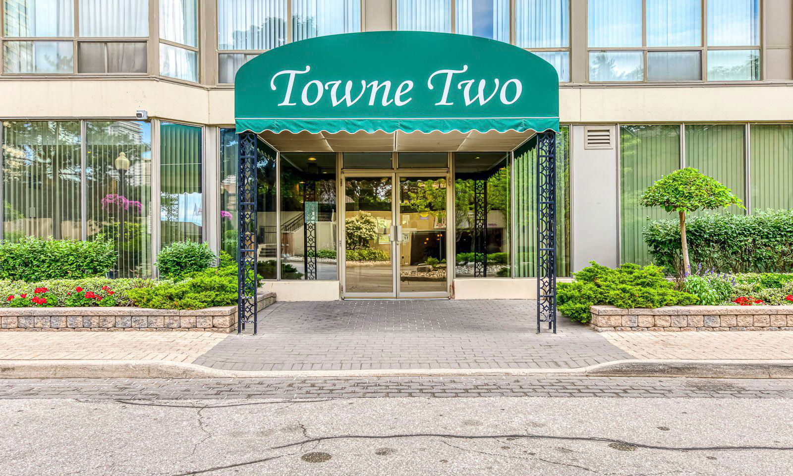 Entrance — Towne Two Condos, Mississauga, Toronto