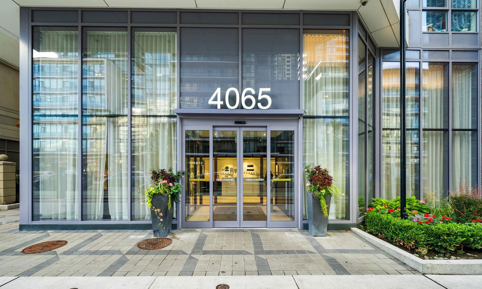 Entrance — Wesley Tower at Daniels City Centre Condos, Mississauga, Toronto