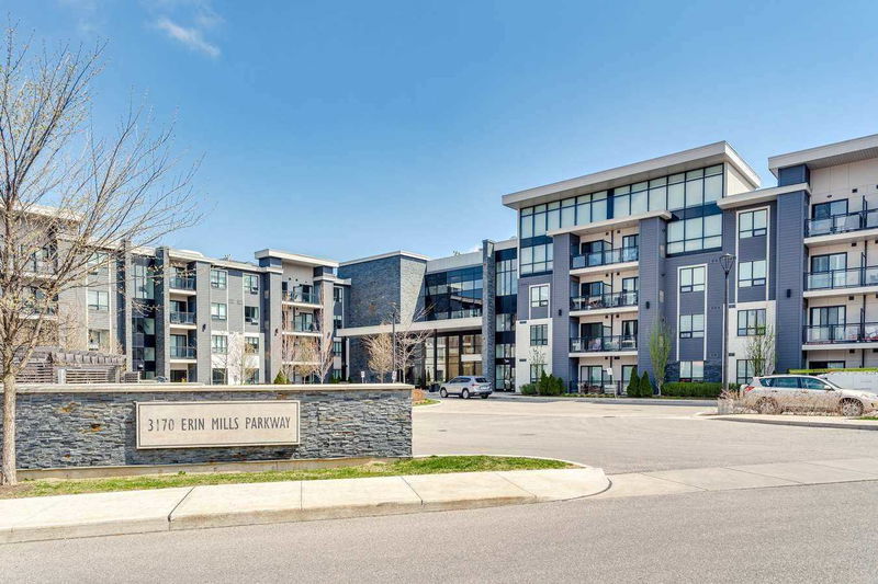 Windows On The Green Condos