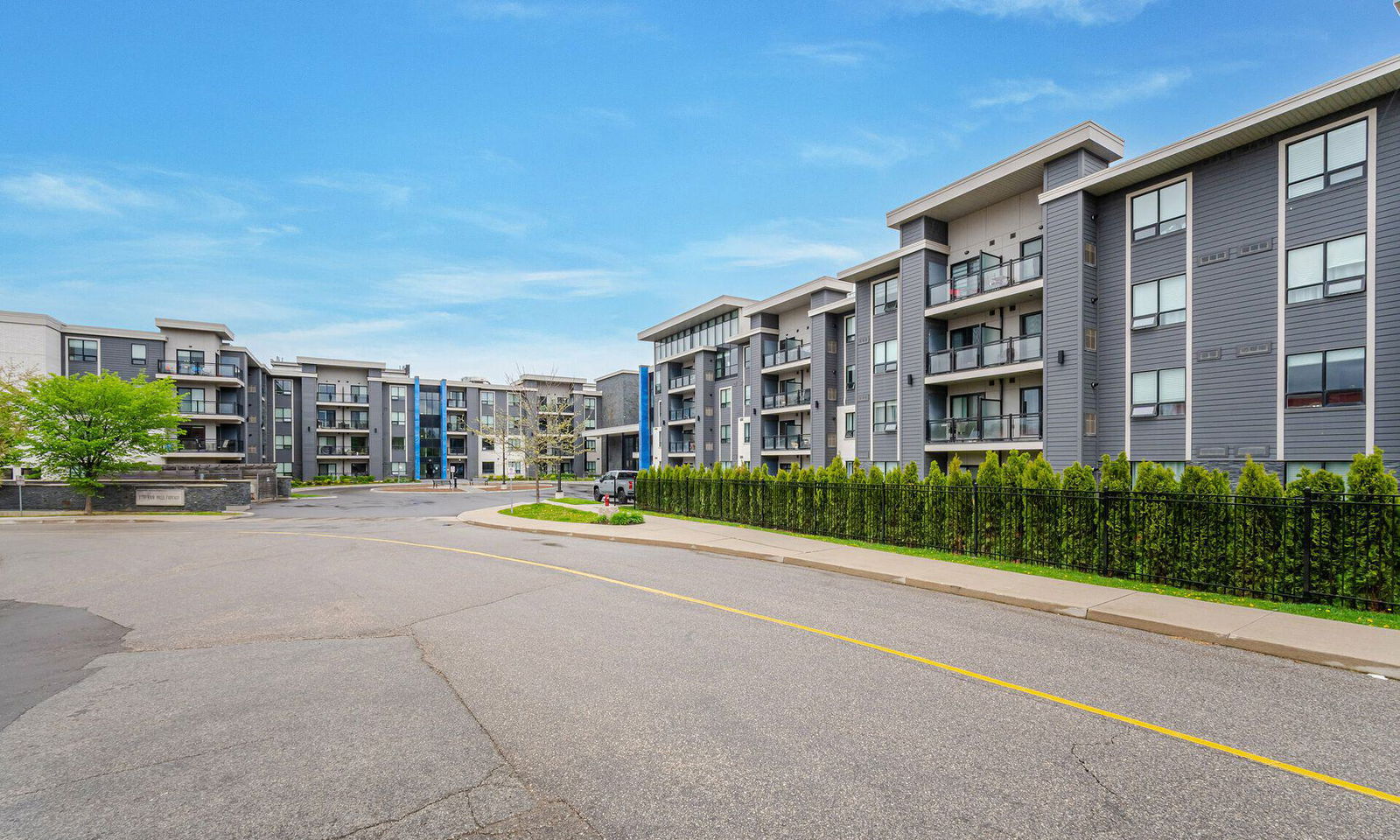 Exterior Side — Windows On The Green Condos, Mississauga, Toronto