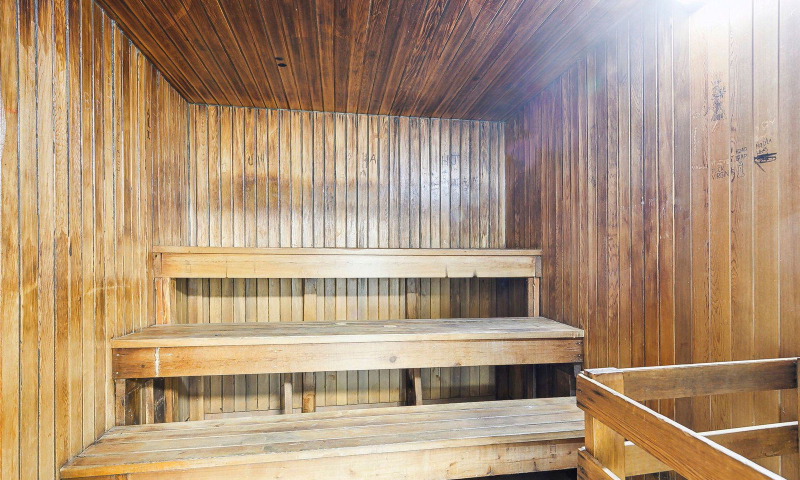 Sauna — Woodlands Manor Condos, Mississauga, Toronto