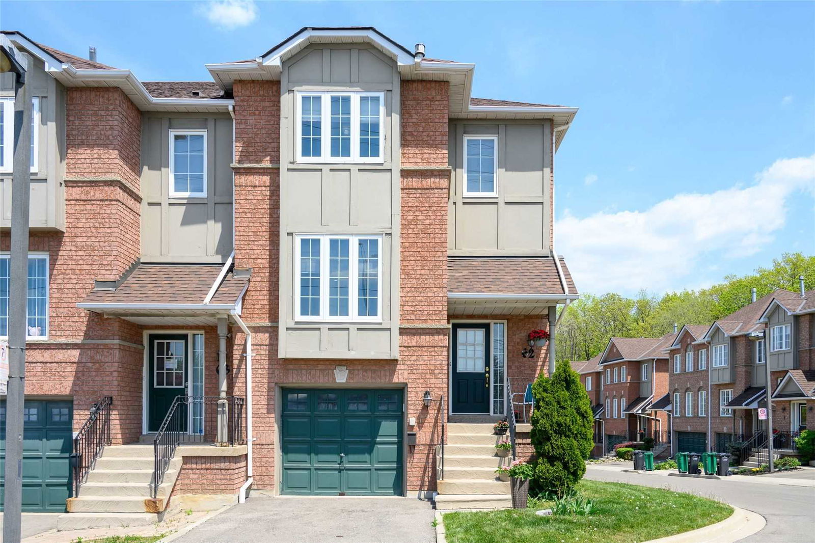 Woodlands of Erin Mills Townhomes, Mississauga, Toronto