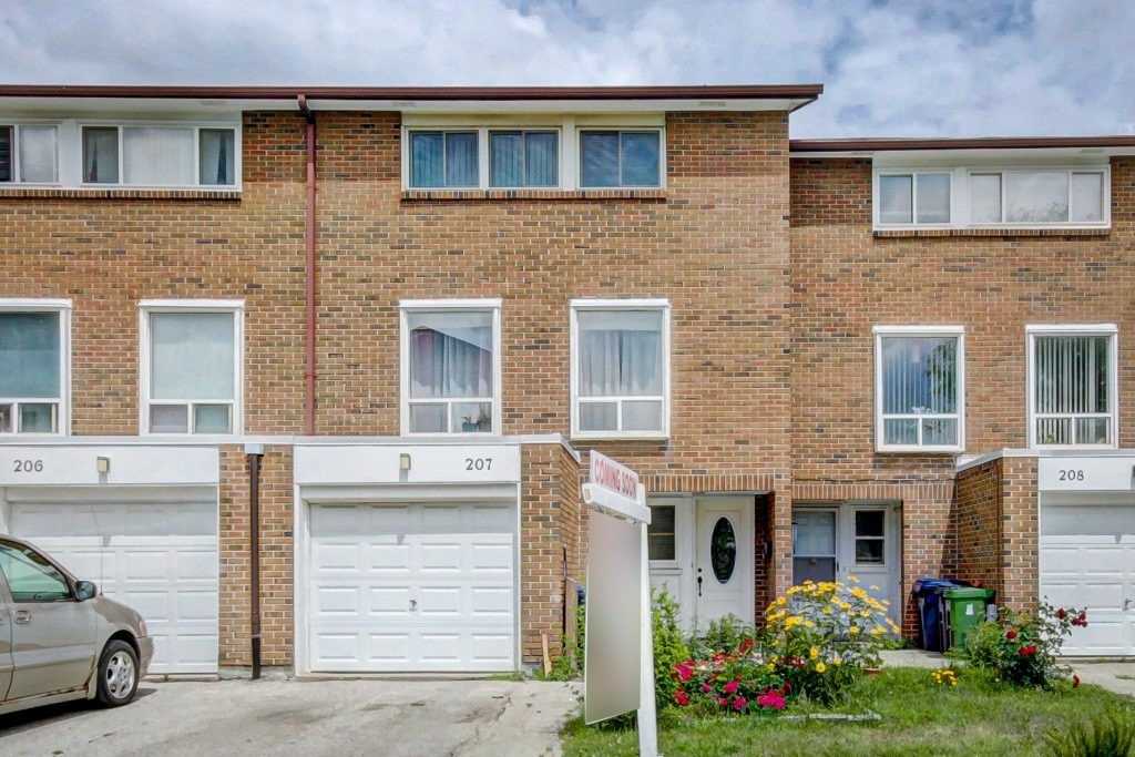 3 Kendleton Drive Townhouses, Etobicoke, Toronto