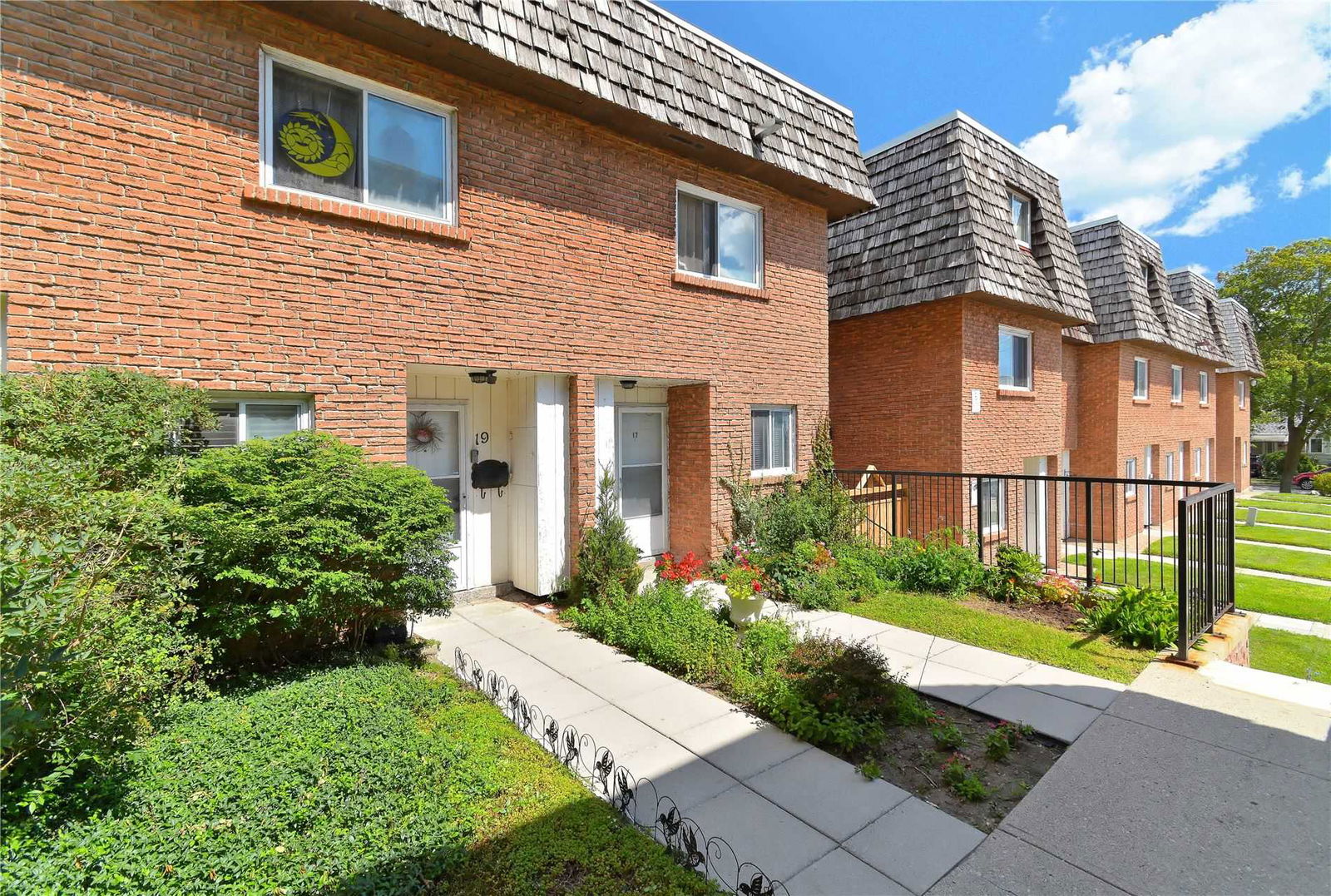 10 Rodda Boulevard Townhomes, Scarborough, Toronto