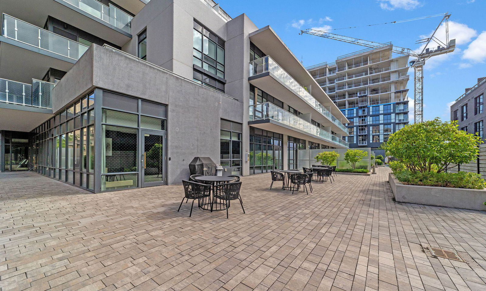 Patio — Vida Condos at Bayview Village, North York, Toronto