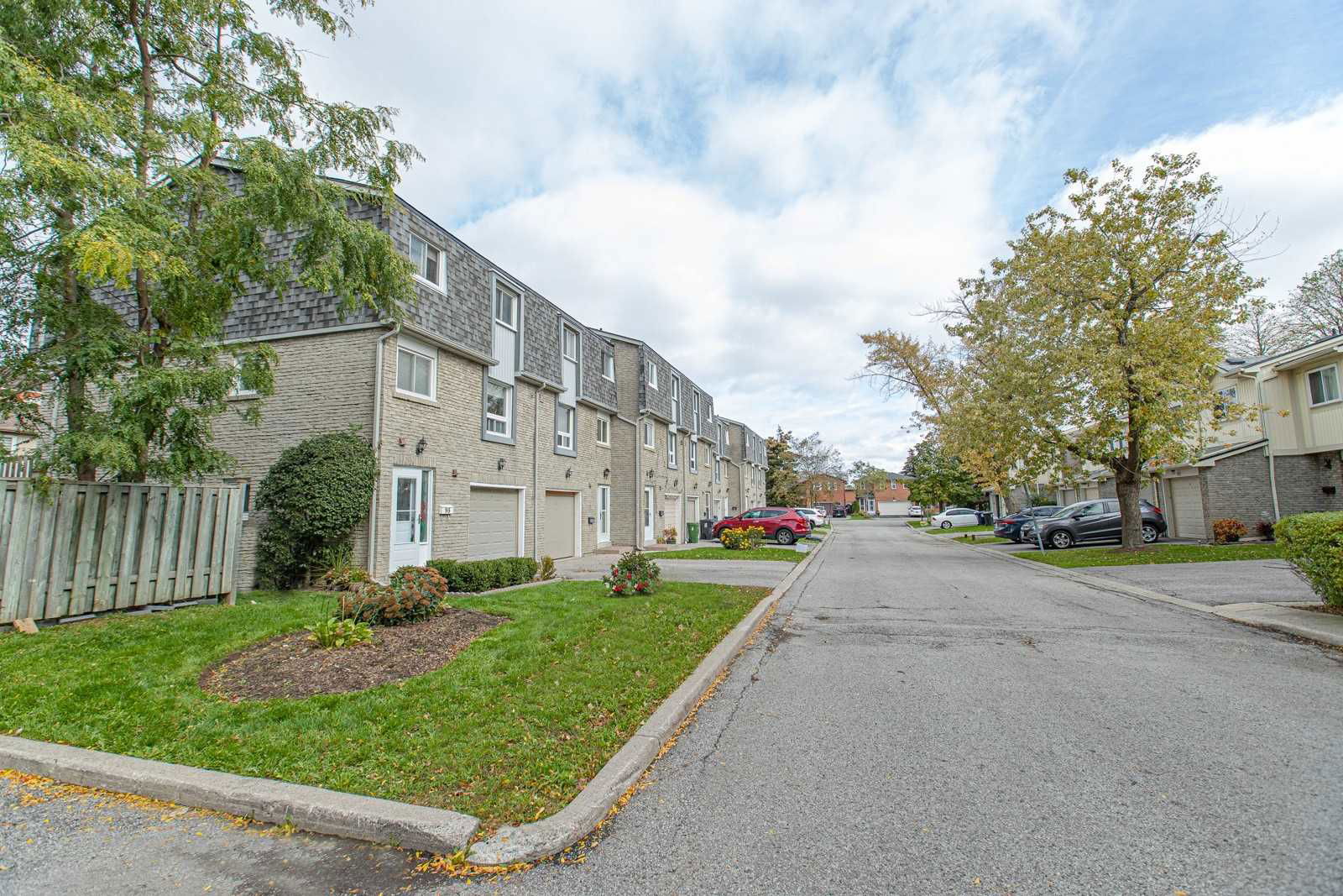 Stonehill Court Townhomes, Scarborough, Toronto