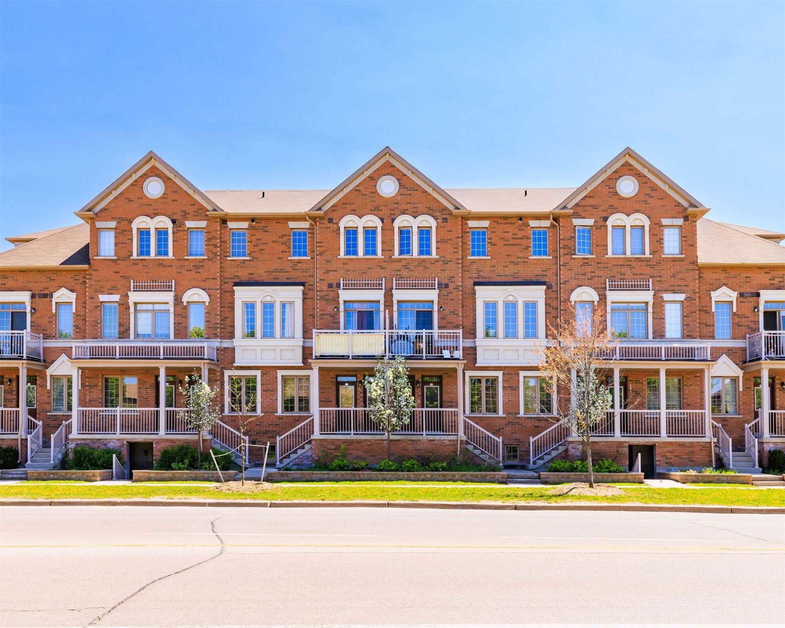 Howden Woods Townhomes, Brampton, Toronto