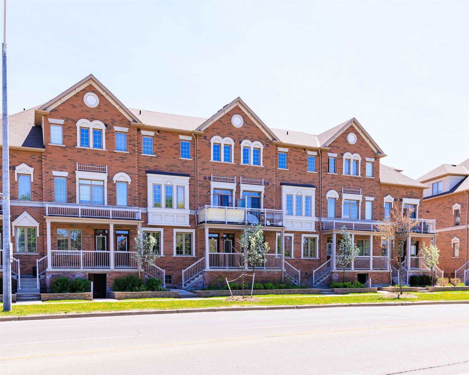 Howden Woods Townhomes, Brampton, Toronto