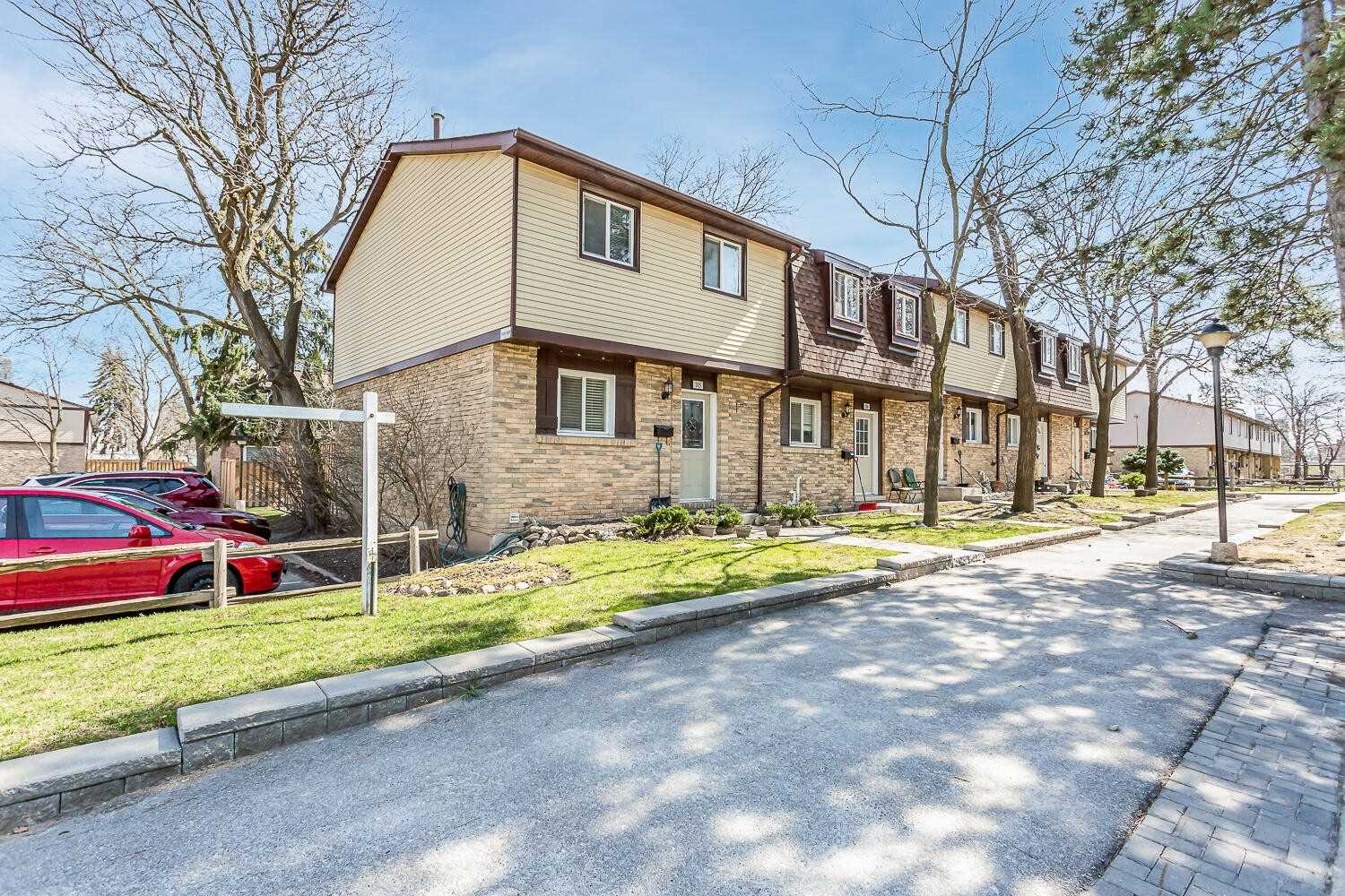 45 Hansen Road Townhomes, Brampton, Toronto