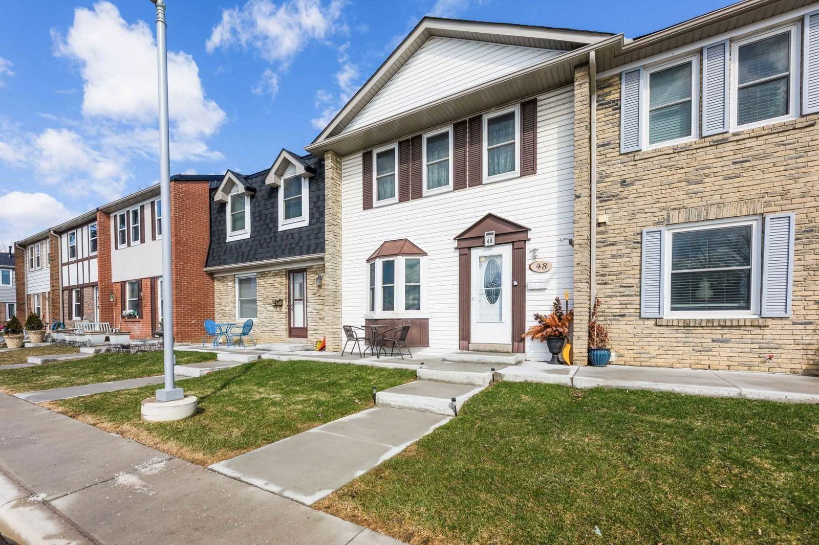 900 Central Park Drive Townhomes, Brampton, Toronto