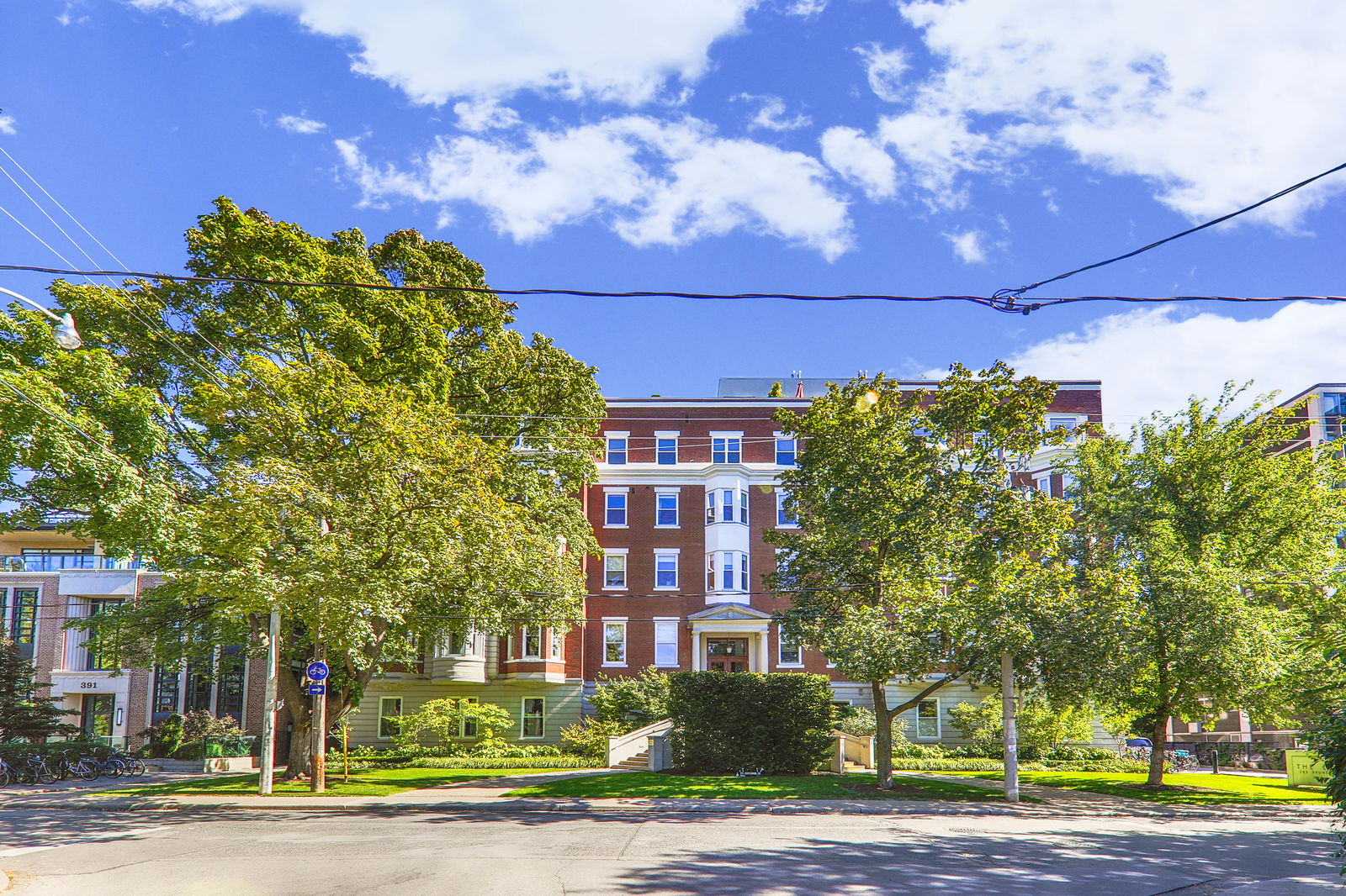 Exterior Facade — The Loretto, Downtown, Toronto