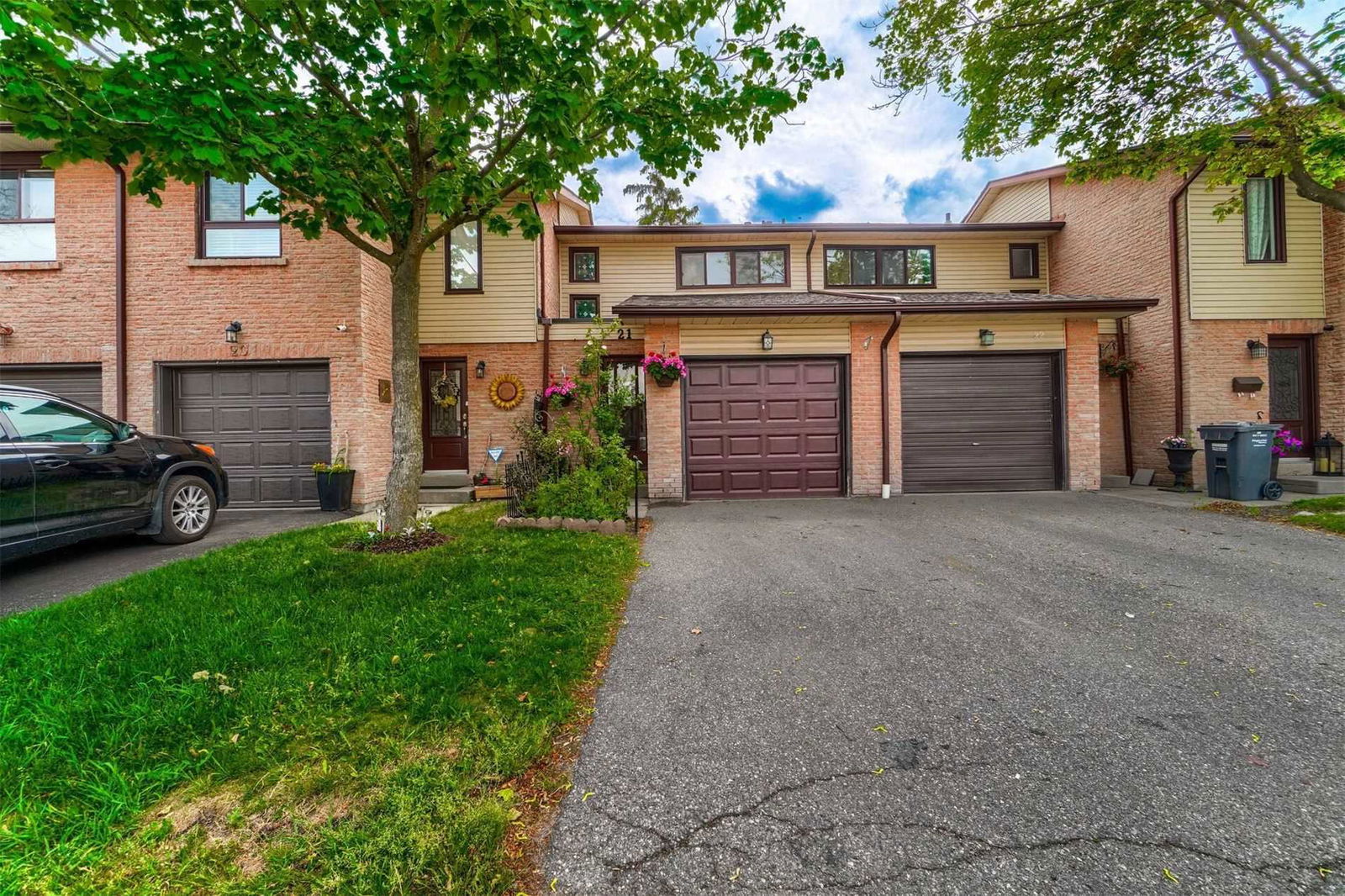 Collins Crescent Townhomes, Brampton, Toronto