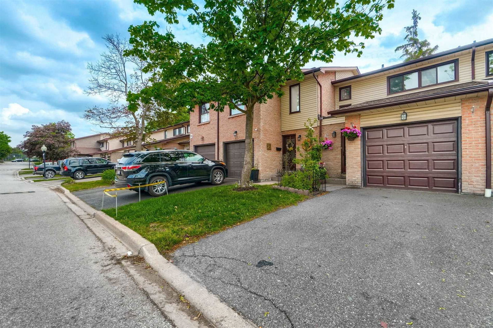 Collins Crescent Townhomes, Brampton, Toronto