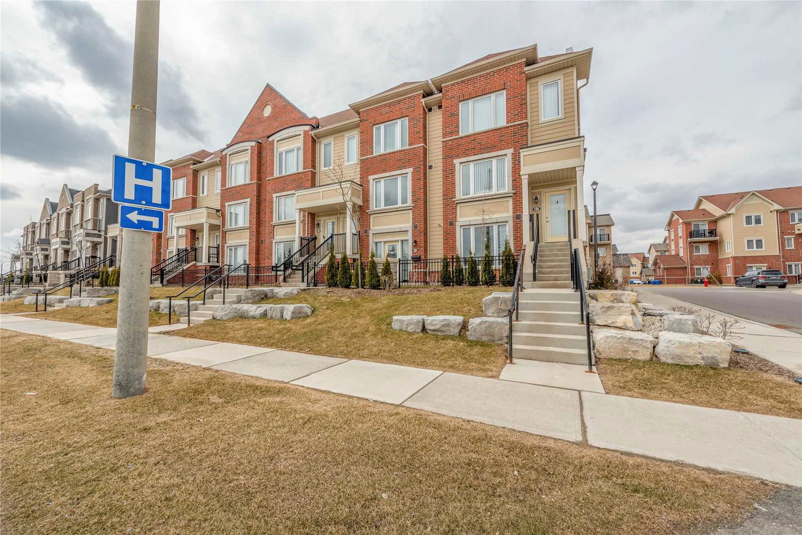 Sunny Meadow Townhomes, Brampton, Toronto