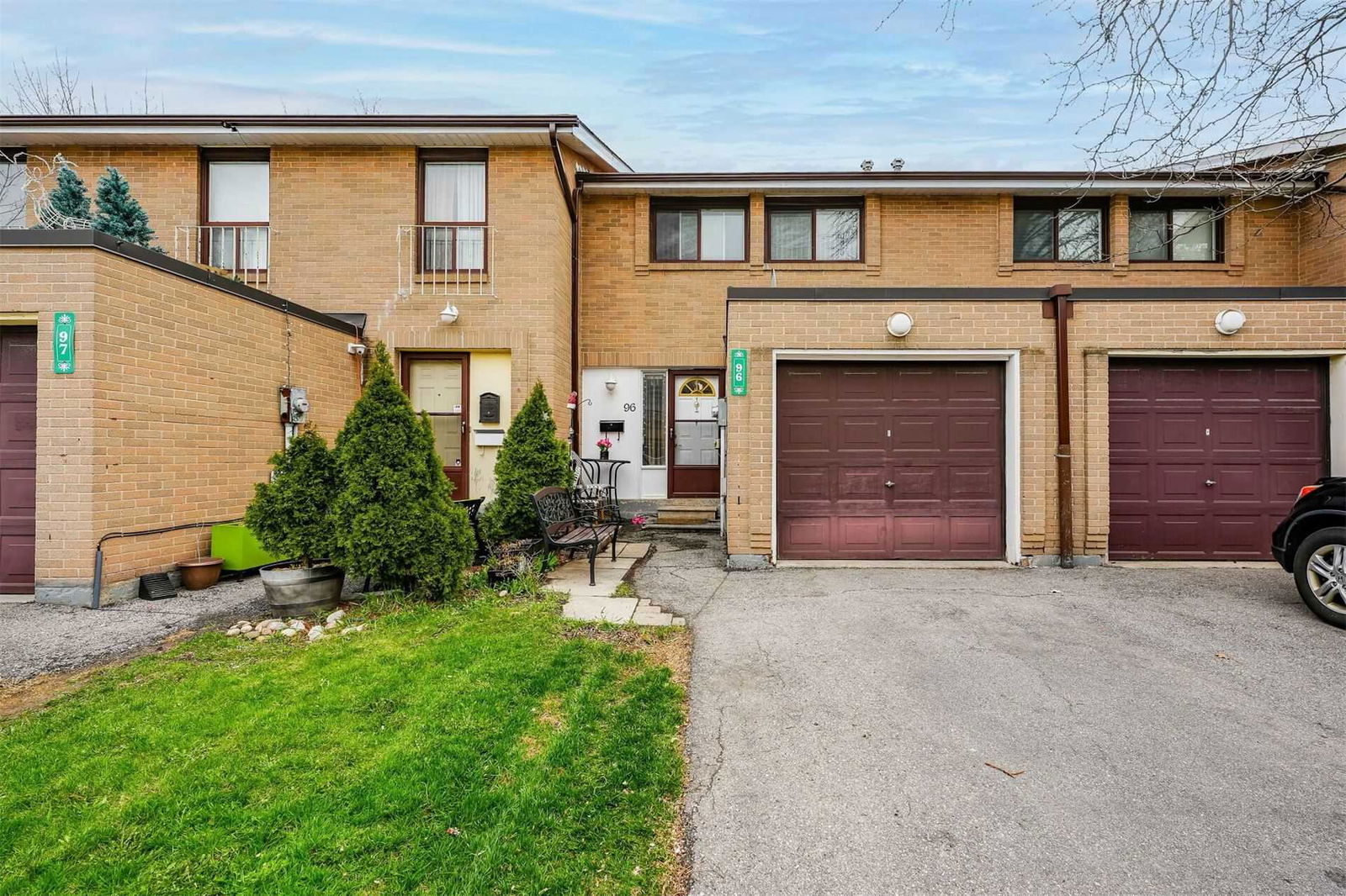 Fleetwood Crescent Townhomes, Brampton, Toronto