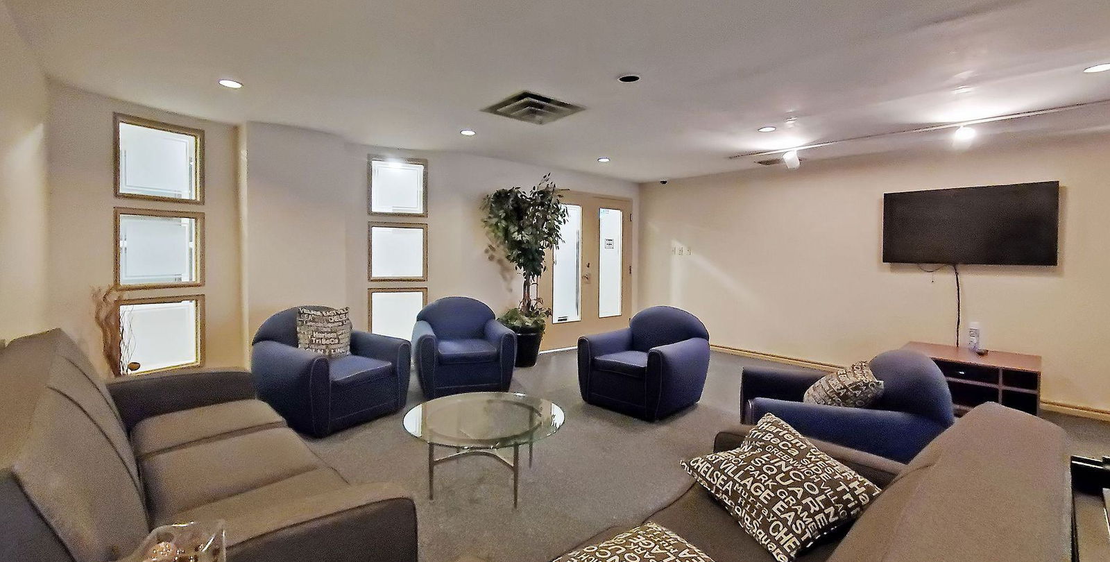 Lounge — Laurelcrest Condos, Brampton, Toronto