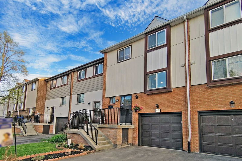 Moregate Crescent Townhomes