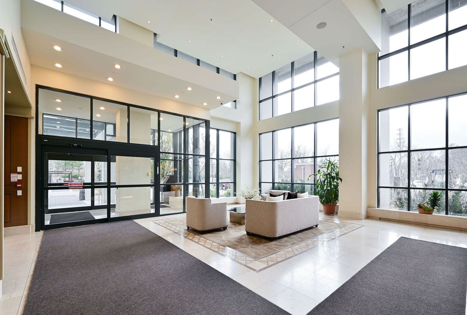 Lobby — The Park Place Condos, Brampton, Toronto