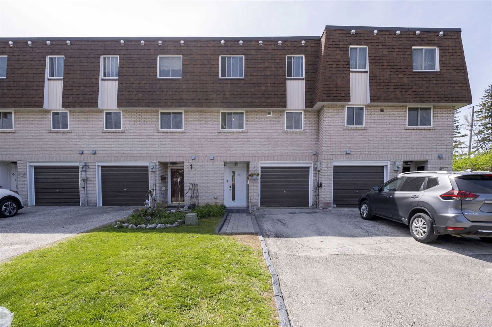 141 Clark Avenue Townhomes, Markham, Toronto